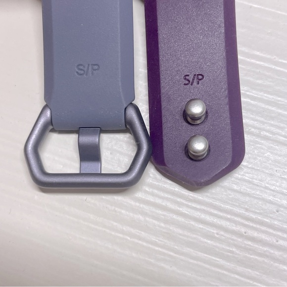 2 Fitbit Bands - Picture 6 of 6